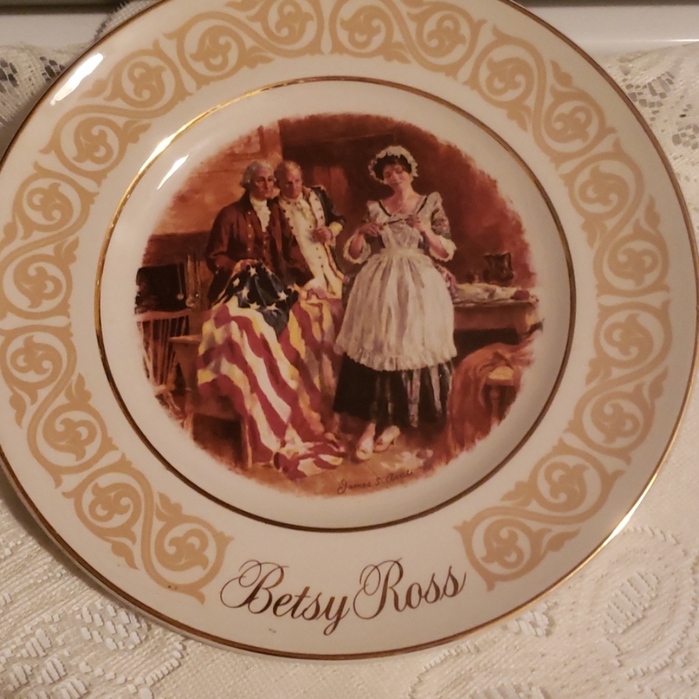 Avon Betsy Ross Plate  1973